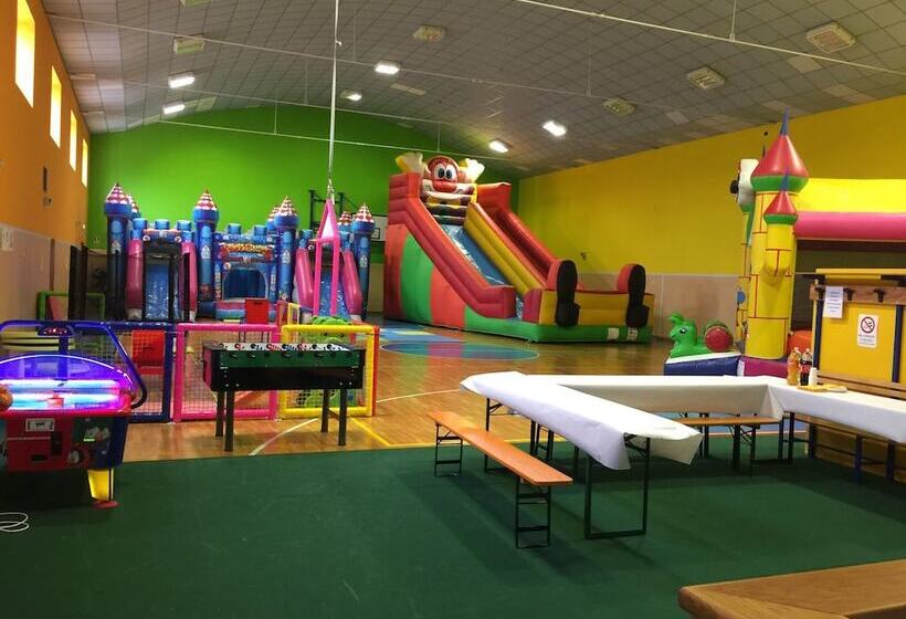 여관 Ristorante La Stazione