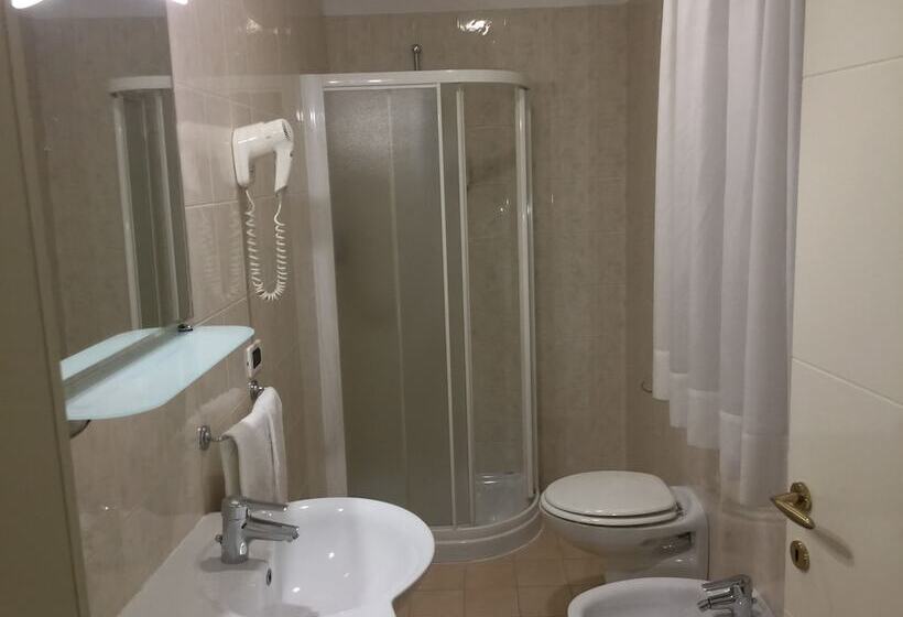 여관 Ristorante La Stazione