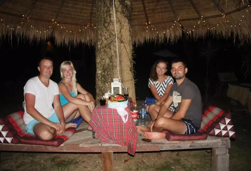 هتل Bay Yard Hut
