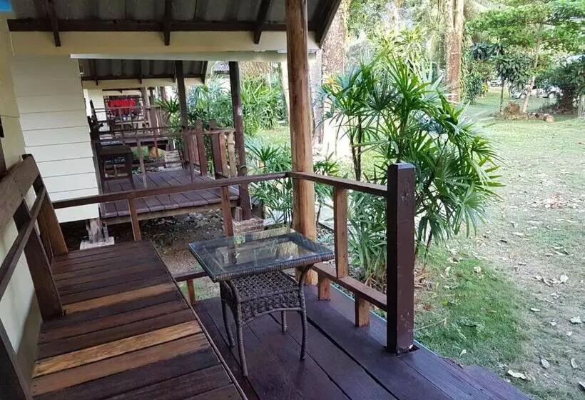 هتل Bay Yard Hut