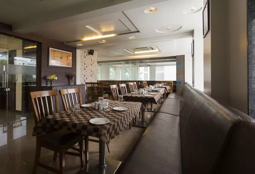 ホテル Bhagyashree Executive By Oyo Rooms