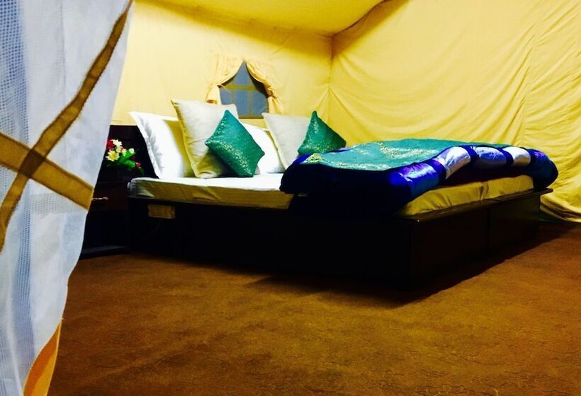 فندق D Camp