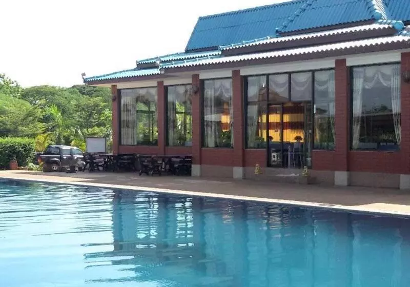 Hotelli Lomdao Resort