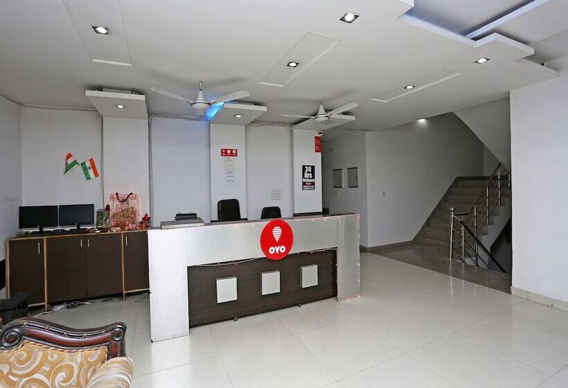 ホテル Lotus Park Gurgaon