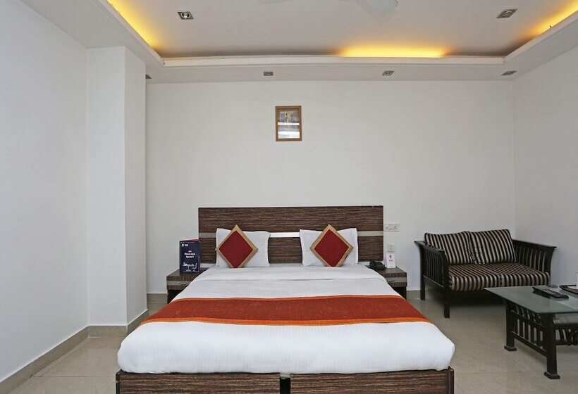 ホテル Lotus Park Gurgaon