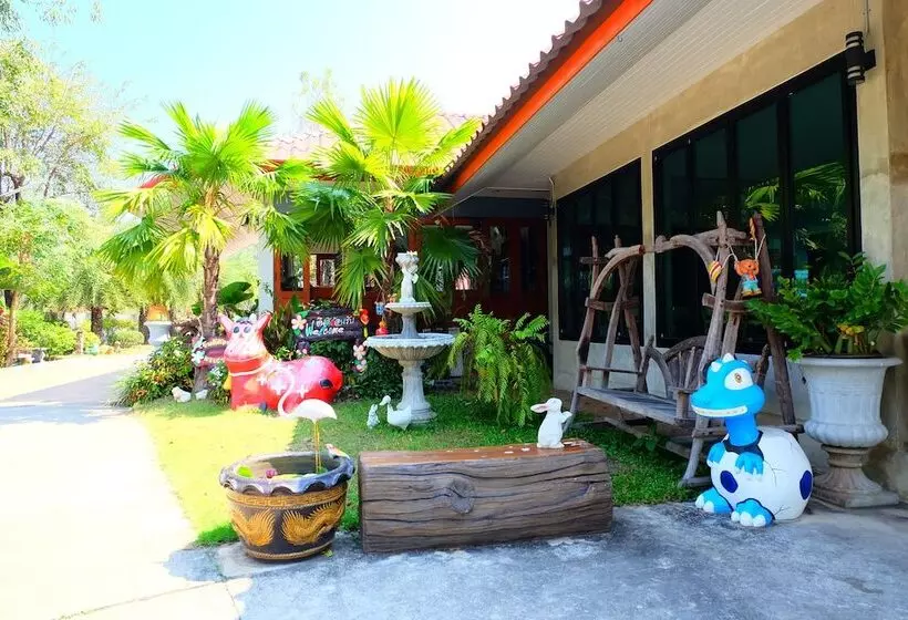 ホテル Meena Garden Resort