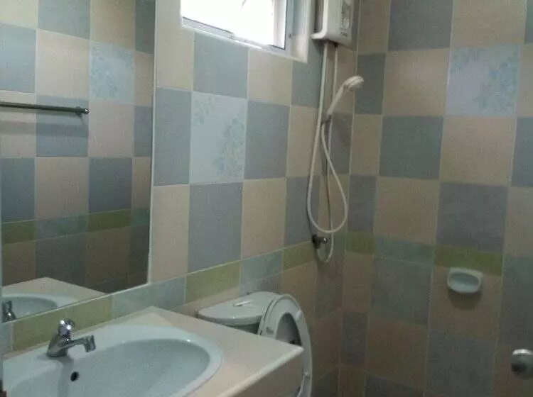 ホテル Onanong Resort