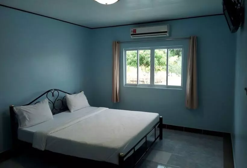 ホテル Onanong Resort