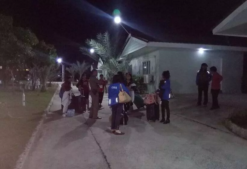 ホテル Onanong Resort