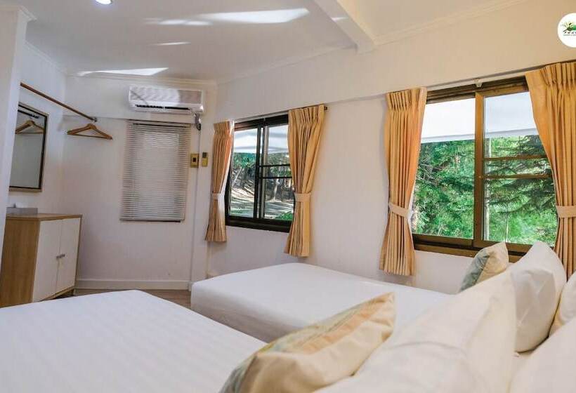 בית מלון כפרי Phukaew Resort & Adventure Park