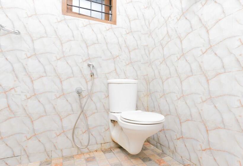 בית מלון כפרי Treebo Malabar Plaza Inn