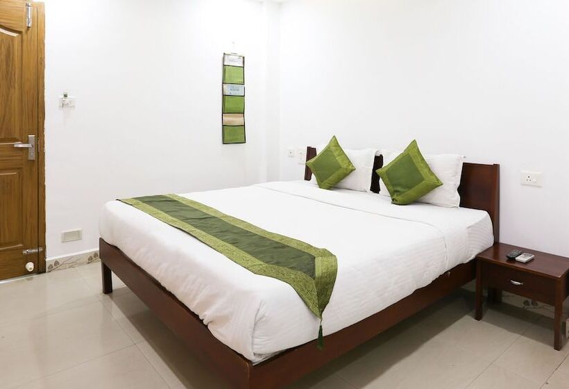 בית מלון כפרי Treebo Malabar Plaza Inn