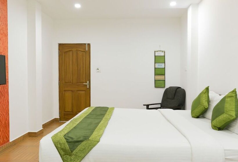 בית מלון כפרי Treebo Malabar Plaza Inn