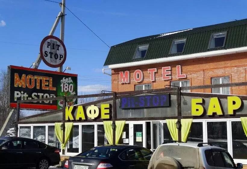 Motel Pit Stop M 7 661km