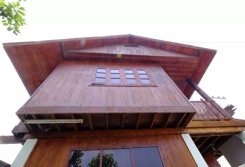 ペンション Ban Muang Pon Home Stay