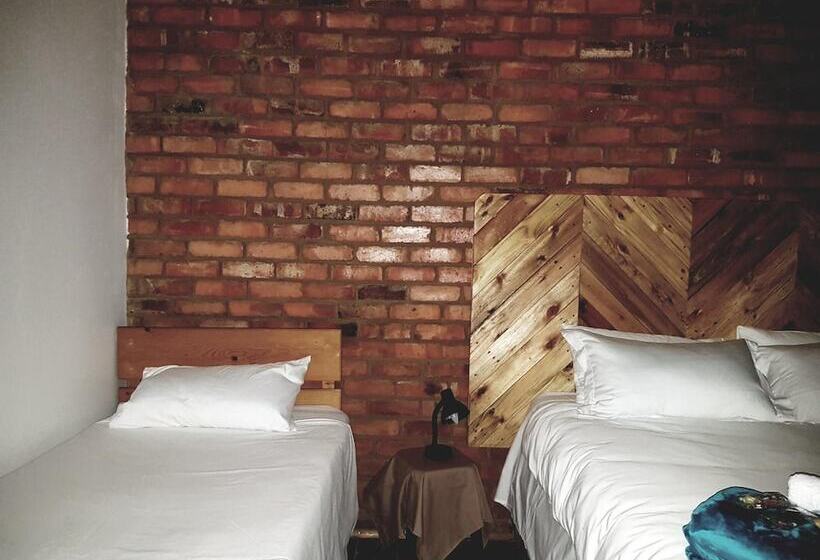 Majatalo Elandsrus Oornag