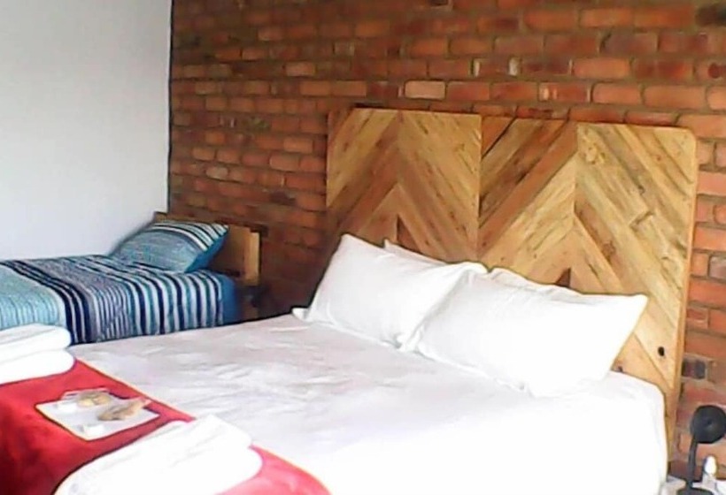 Majatalo Elandsrus Oornag