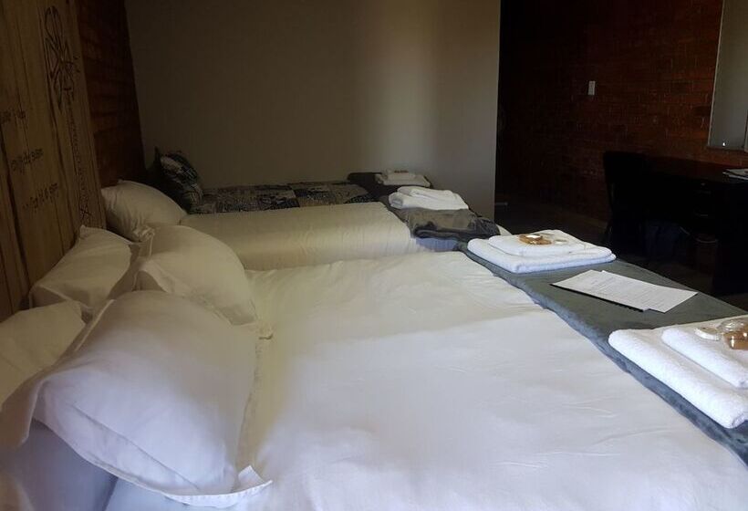 Majatalo Elandsrus Oornag