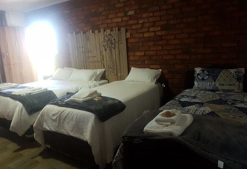 Majatalo Elandsrus Oornag