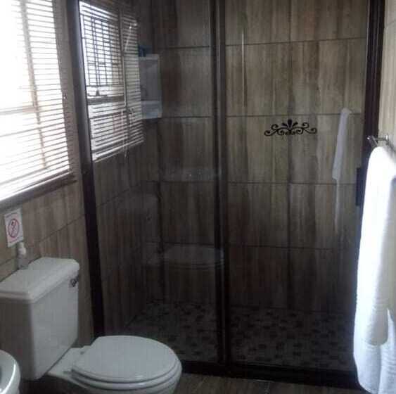 Majatalo Elandsrus Oornag