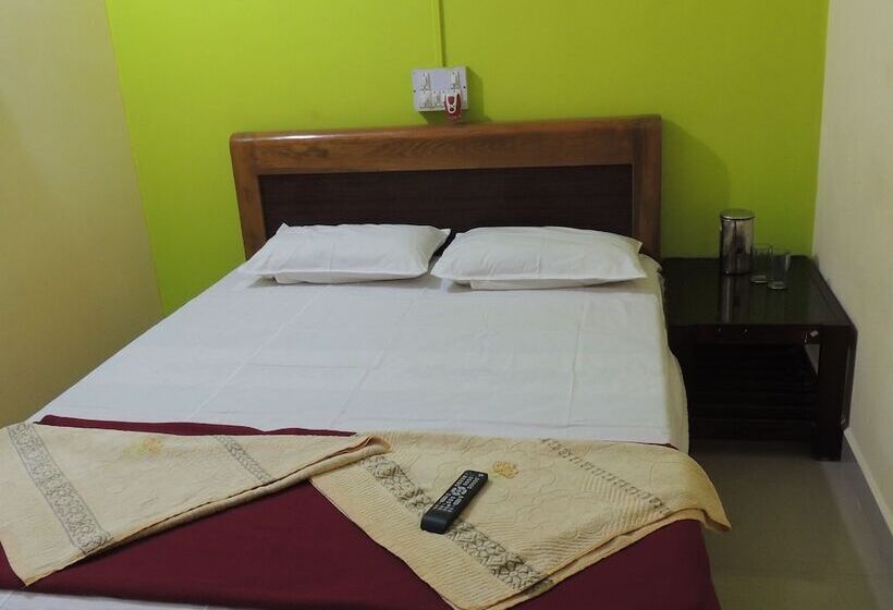 Pensjonat Mysa   Dandeli Lodge