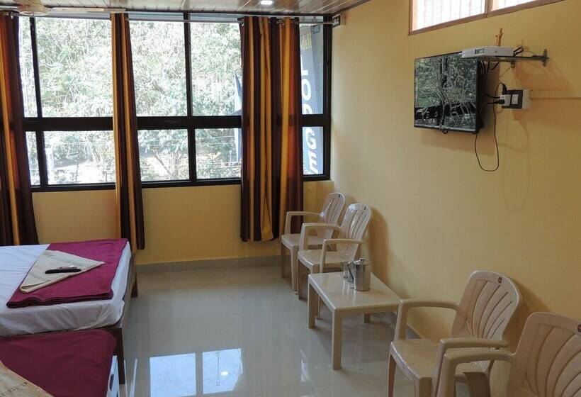 Pensjonat Mysa   Dandeli Lodge