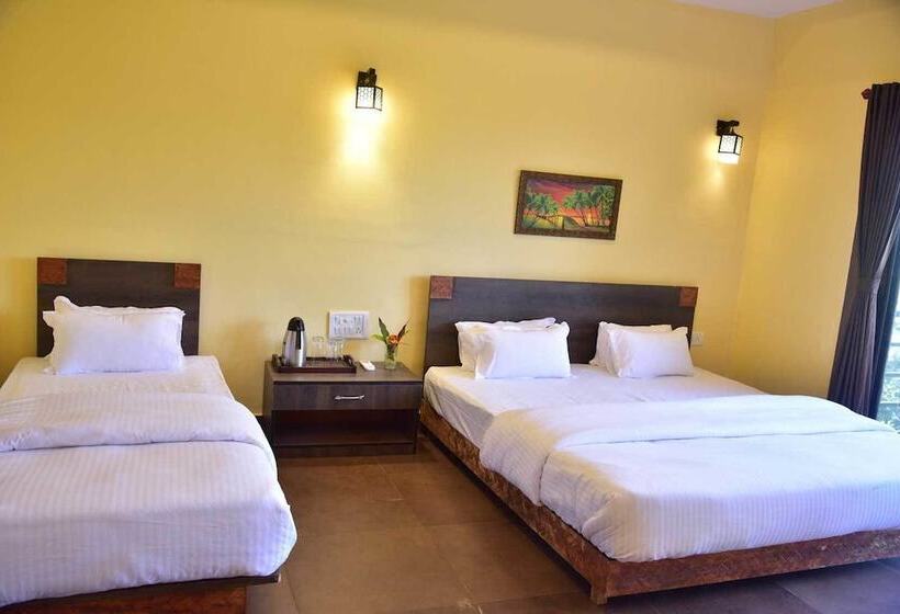 Resort Nature Trails Kundalika, Kolad