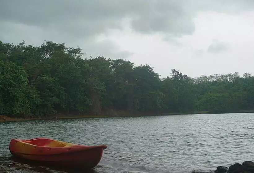 Lomakeskus Nature Trails Kundalika, Kolad