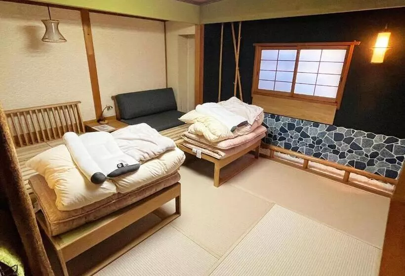 Shiroyama Ryokan