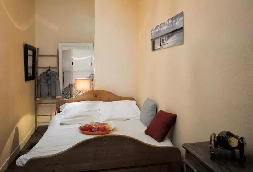 Aamiaismajoitus (B&B) Chambres D Hôtes Château Du Landin