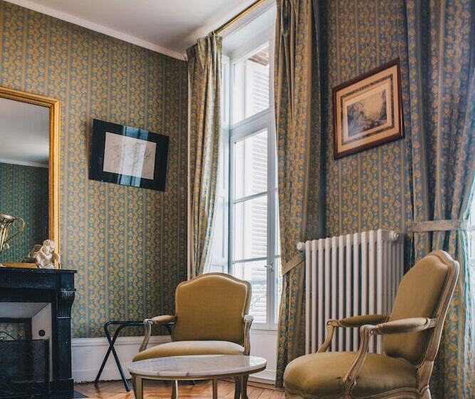 مبيت وإفطار Chambres D Hôtes Château Du Landin