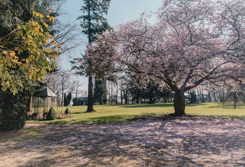 مبيت وإفطار Chambres D Hôtes Château Du Landin
