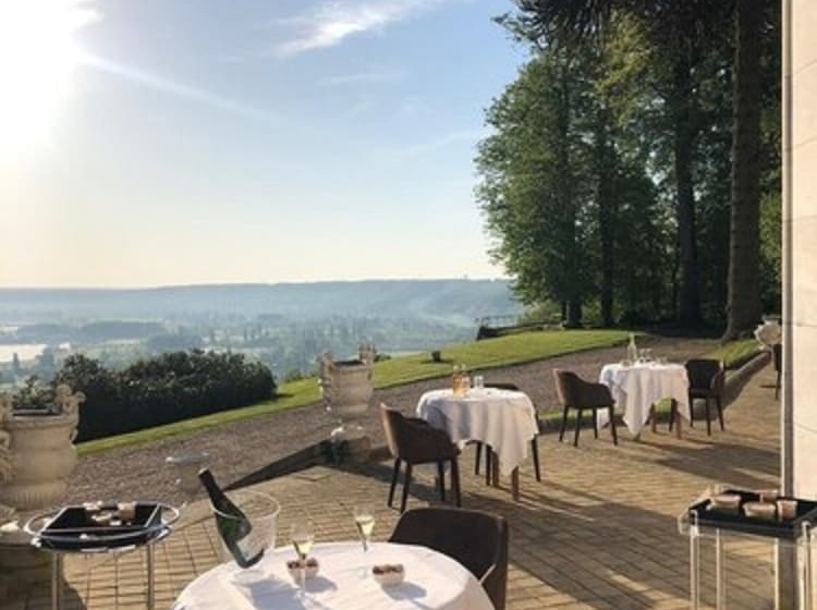مبيت وإفطار Chambres D Hôtes Château Du Landin