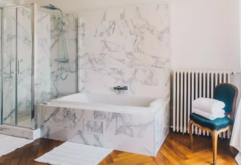 Aamiaismajoitus (B&B) Chambres D Hôtes Château Du Landin