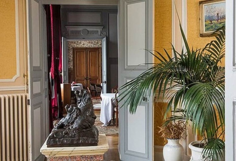 مبيت وإفطار Chambres D Hôtes Château Du Landin