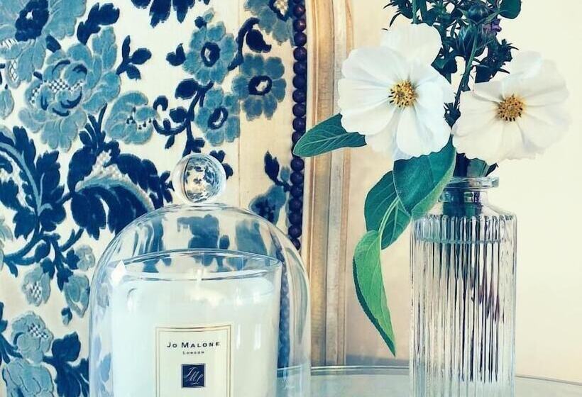 민박 Chateau De La Lande