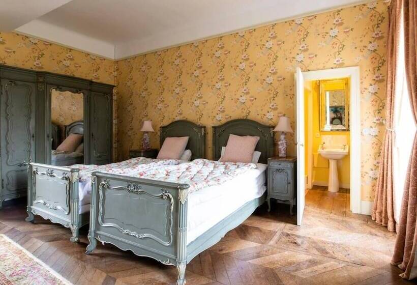 민박 Chateau De La Lande