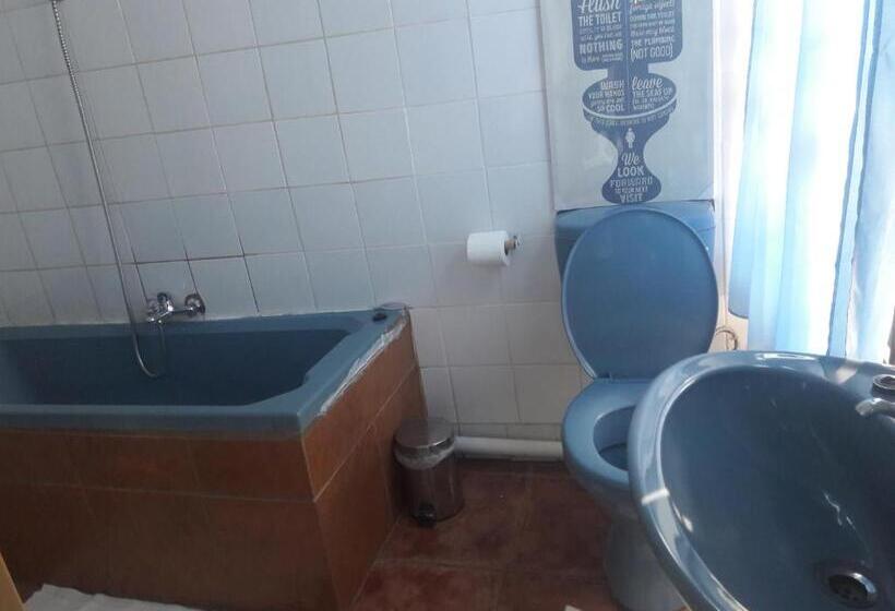 Bed & Breakfast Diphororo Guest House