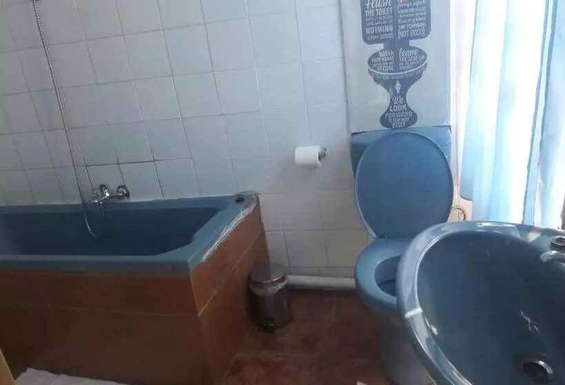 Aamiaismajoitus (B&B) Diphororo Guest House