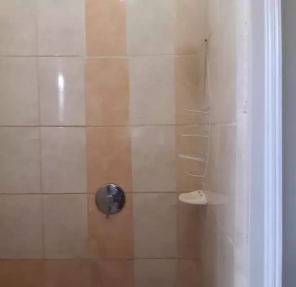 Aamiaismajoitus (B&B) Diphororo Guest House