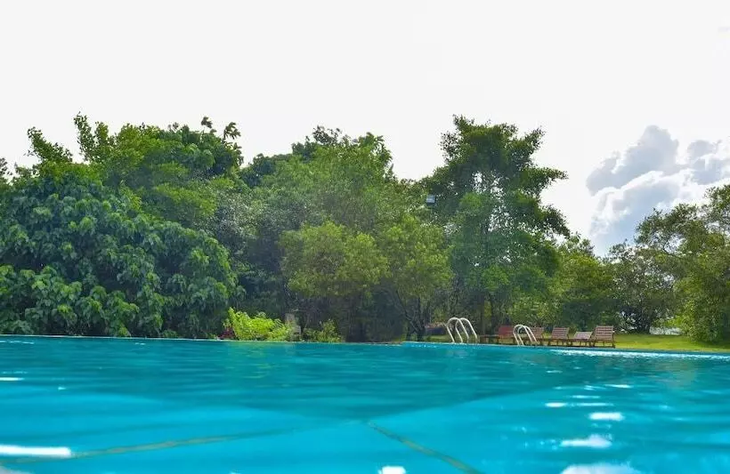 Hotelli Bogala Village Eco Resort