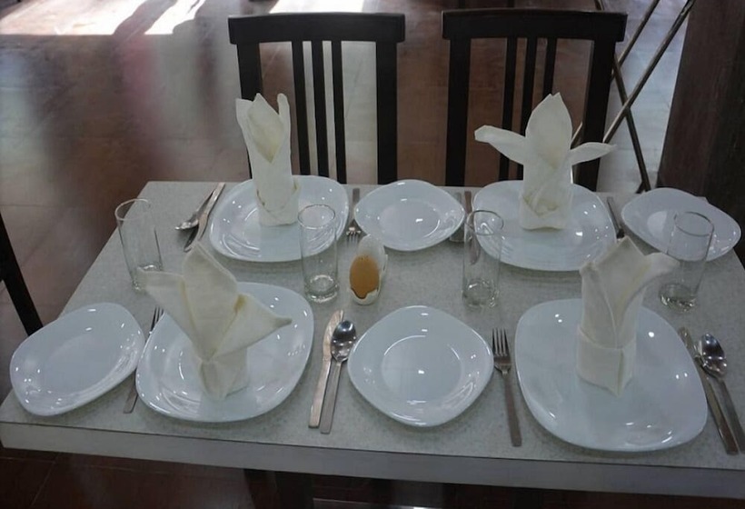 酒店 Corbett Mist Resort