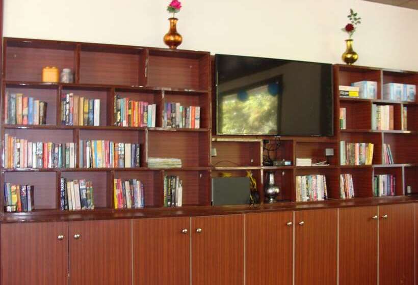 Hotel Corbett Mist Resort