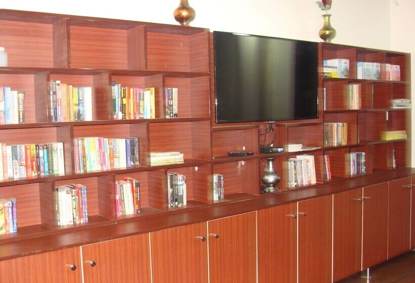 酒店 Corbett Mist Resort