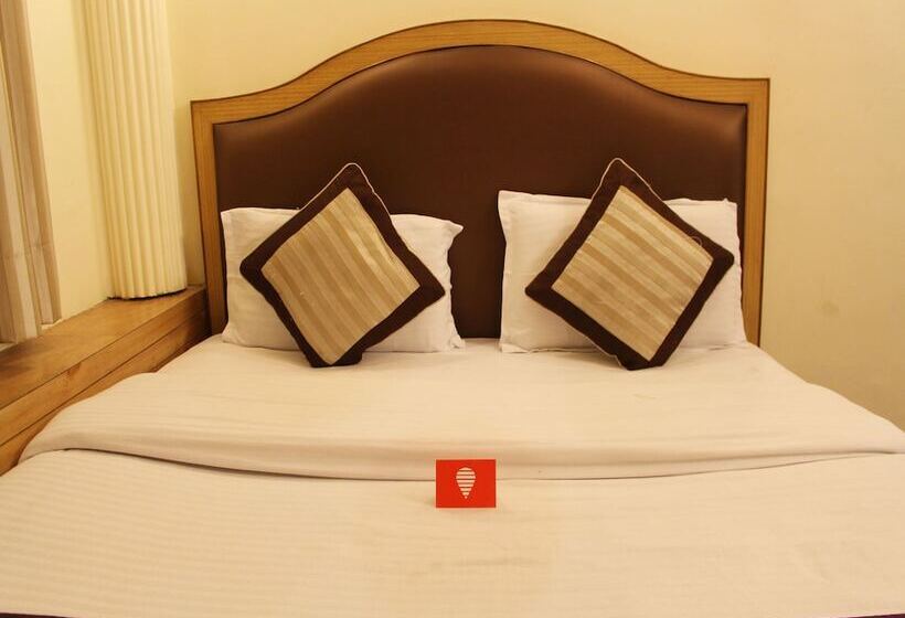 ホテル Happy Home By Oyo