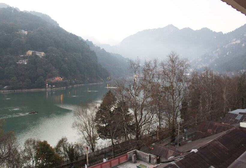 ホテル Happy Home By Oyo