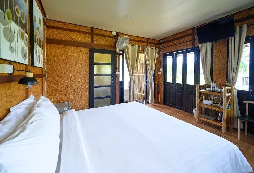 Hotelli Herntai Resort