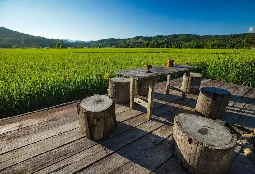 Hotelli Herntai Resort