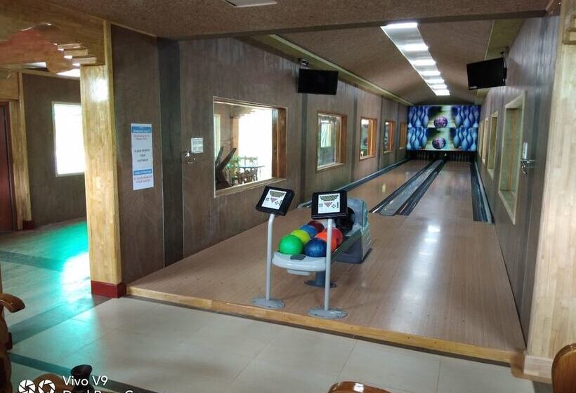 호텔 Lush Green Retreat