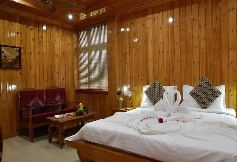 Hotelli Lush Green Retreat